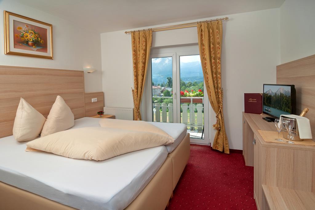 Hotel-Pension Melcher Drobollach am Faakersee Eksteriør bilde