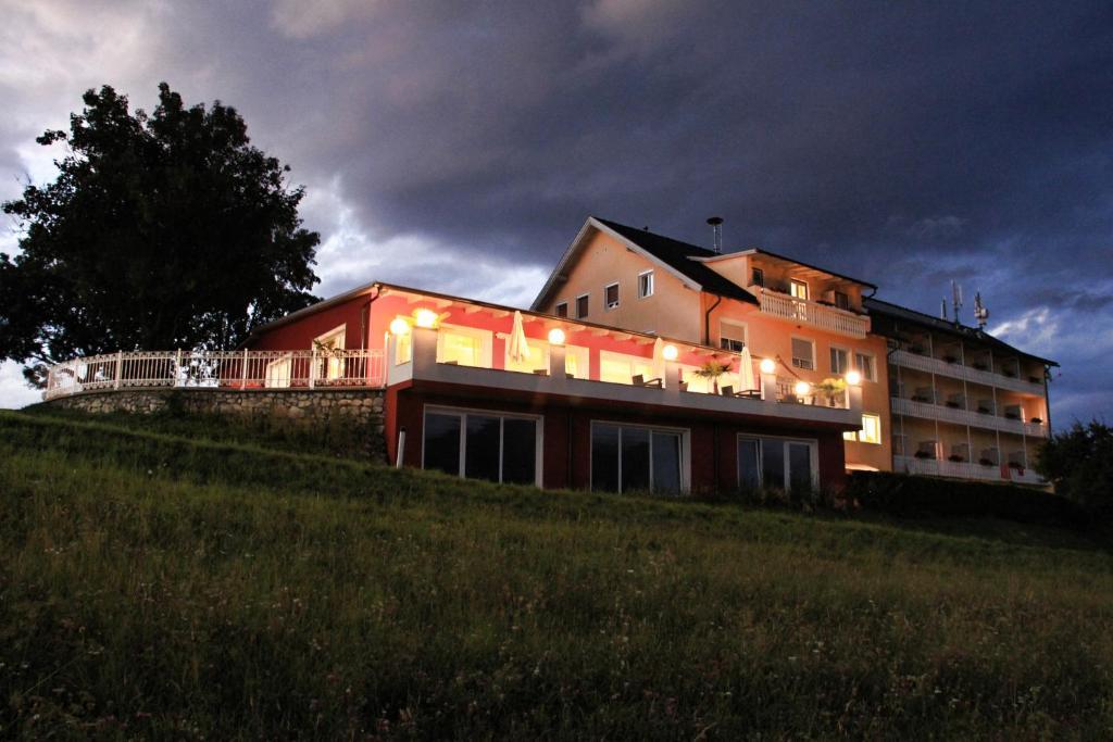 Hotel-Pension Melcher Drobollach am Faakersee Eksteriør bilde